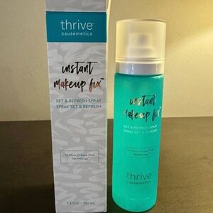 thrive causemetics Instant make up fix set and refresh spray